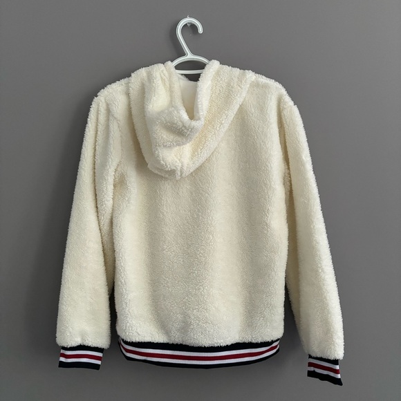 FILA Size XL White, Black, and Red Fluffy Unisex Kids Hoodie - Picture 8 of 12